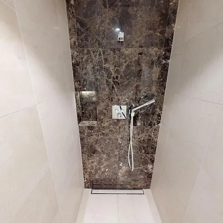 White Pearl 2.02 Апартаменты